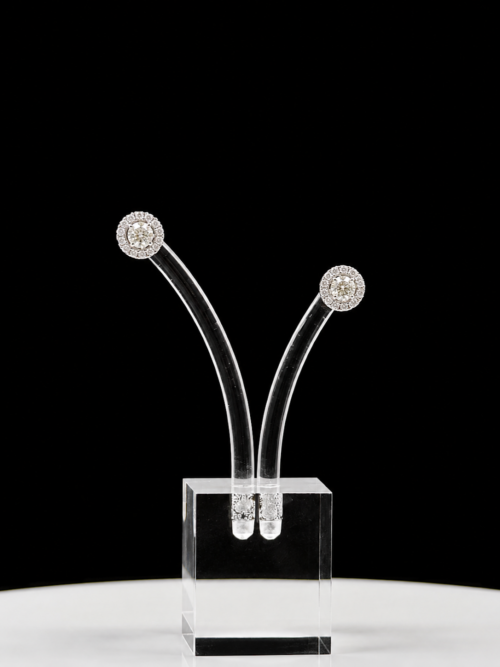 Halo Studs